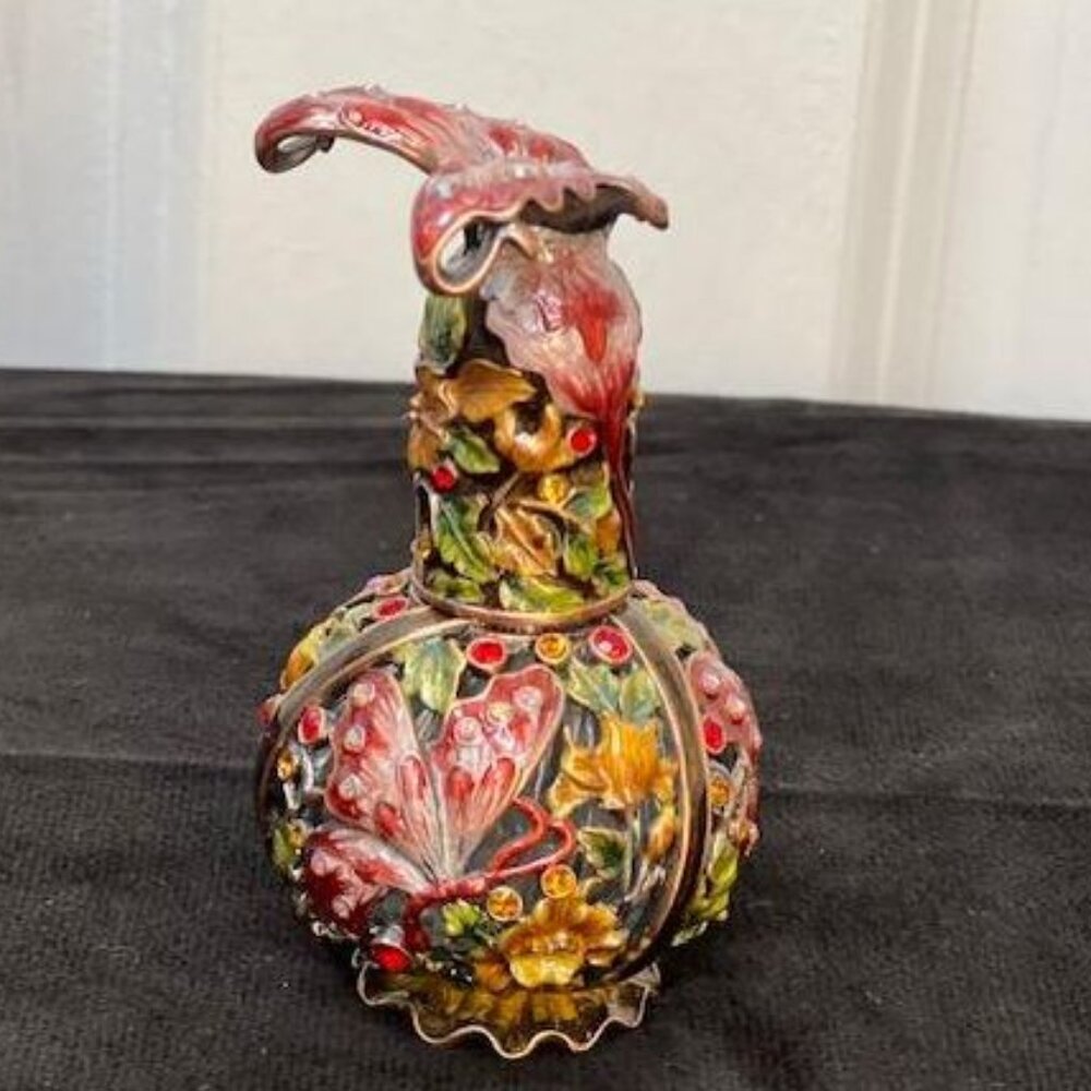 Butterfly Cloisonne Perfume Bottle in Red and Pink with a Floral Motif Design - Picture 3 of 7